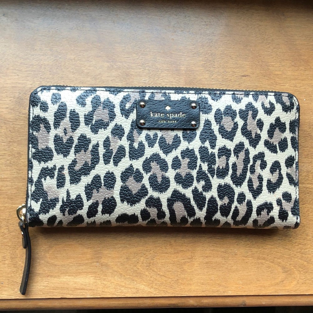 Kate spade clutch wallet NWT